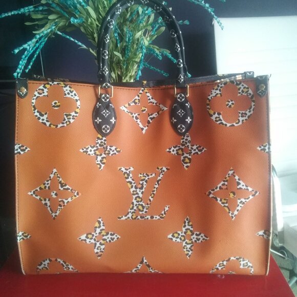 Louis Vuitton OnTheGo GM - Picture 3 of 8